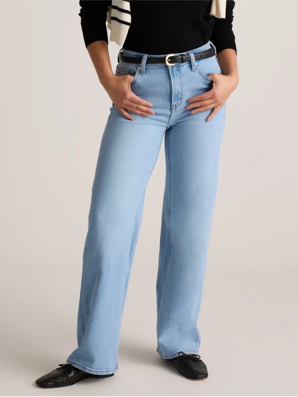 Quince Women's Bella Stretch Relaxed Straight Jeans In Cool Blue Size 25